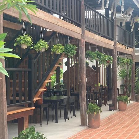 Luang Prabang Vang Luang Hotel Exterior photo